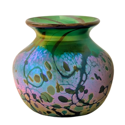 JON AND SHERI BUSH - SPOTTED IRIDESCENT GREEN GLASS VASE - GLASS - 4 .25 X 4.25 X 4.25