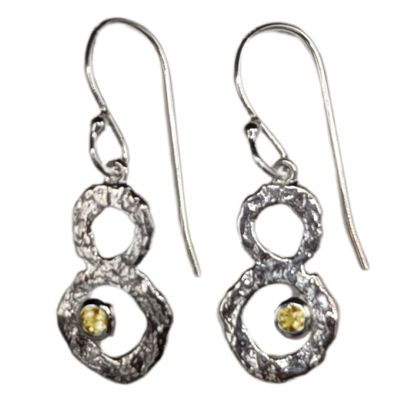 SAPHARIM RAHAV - DOUBLE CIRCLE EARRINGS W/ PERIDOT - STERLING SILVER